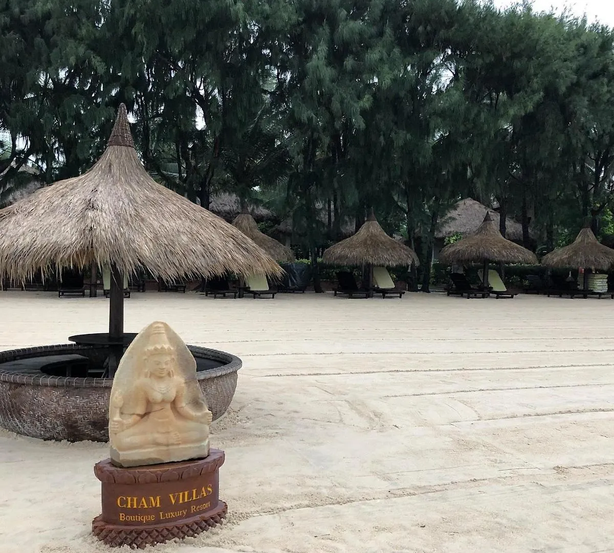 Cham Villas Resort Mui Ne 4*,